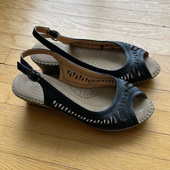 BN Soflex Italy Shoes. Size 9 - Picture 1 of 3